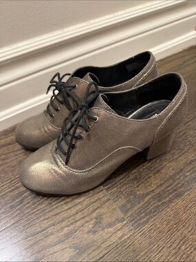 Design Lab Lord & Taylor Metallic Taupe Lace-Up Block Heel Boots
